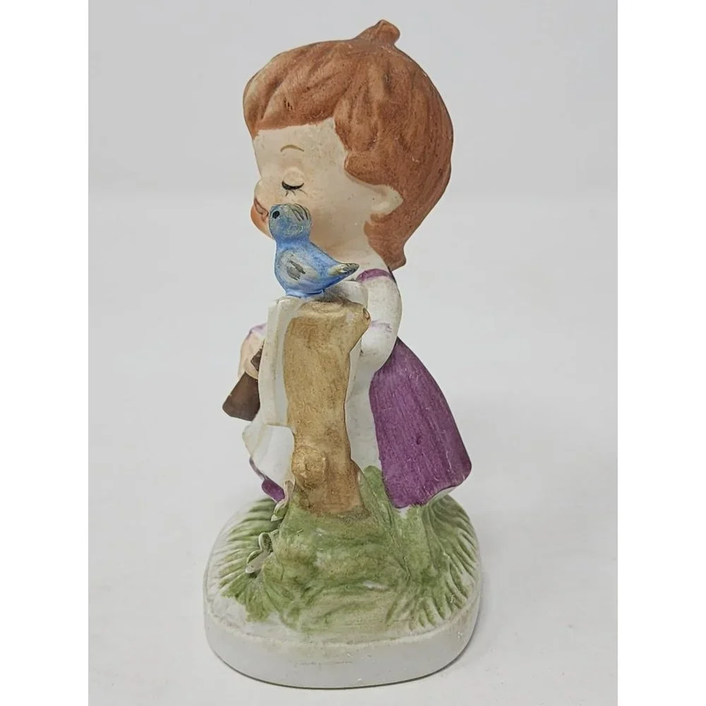 Vintage Napcoware Musician Singing Figurine Guitar Bluebird Purple‎ Flowers